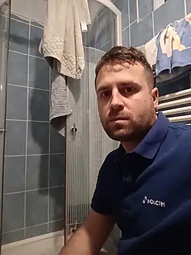 Snapshot of LucianM6 chatting on November 2025 02:32:01 PM LucianM6 online show from November 2025 02:32:01 PM