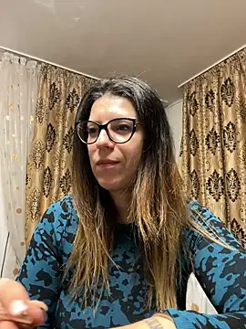 Snapshot of NadiraNoor chatting on February 2026 12:20:02 AM NadiraNoor online show from February 2026 12:20:02 AM