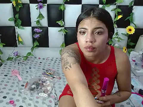 arianaa tompsoon online show from February 2025 05:53:02 AM