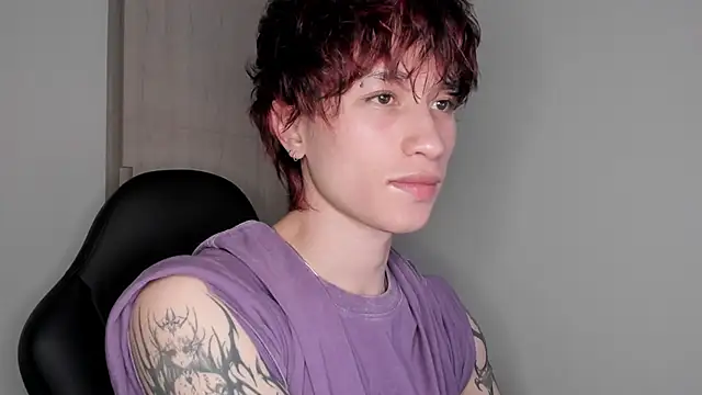 Snapshot of liamelf chatting on February 2026 05:50:02 AM liamelf online show from February 2026 05:50:02 AM