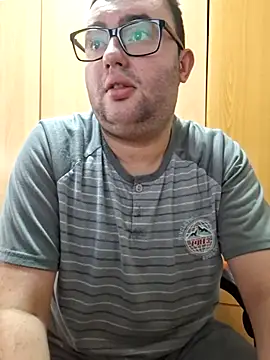 Javier bear online show from November 2025 11:19:01 AM