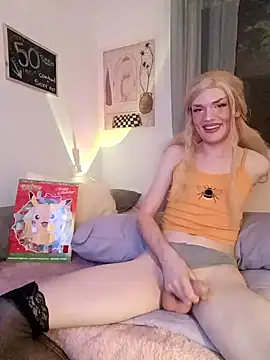 LillyAmore online show from December 2024 07:10:01 PM