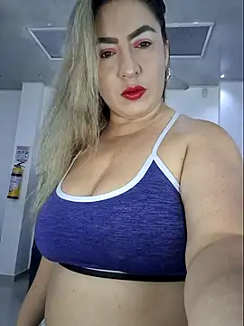 Snapshot of laura_bassi chatting on September 2025 04:28:02 AM laura bassi online show from September 2025 04:28:02 AM