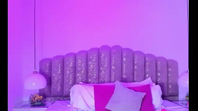 victoria cooper3 online show from January 2026 12:20:01 PM