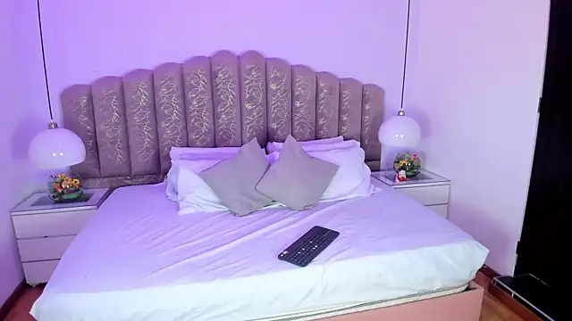 victoria cooper3 online show from January 2026 11:58:01 AM