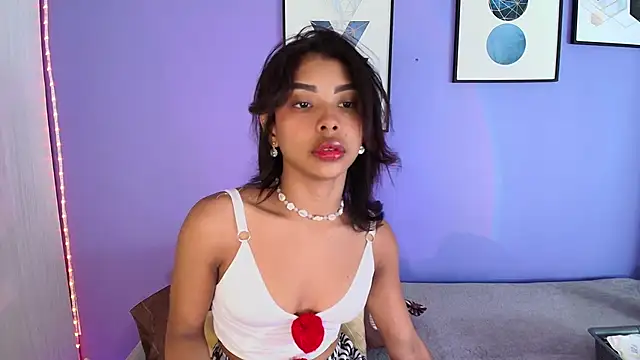 Snapshot of cinnamon_kyla chatting on February 2025 12:37:02 PM cinnamon kyla online show from February 2025 12:37:02 PM