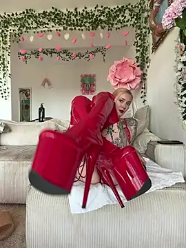 Snapshot of Stella-Kink chatting on March 2026 01:39:01 PM Stella-Kink online show from March 2026 01:39:01 PM