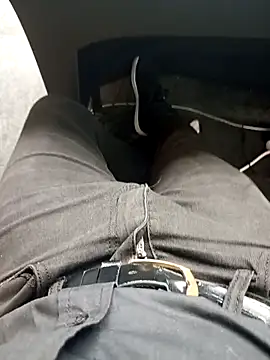 Snapshot of Edwin-74 chatting on April 2026 06:14:01 AM Edwin-74 online show from April 2026 06:14:01 AM