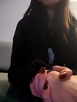 LauraBaby online show from November 2025 10:07:02 PM