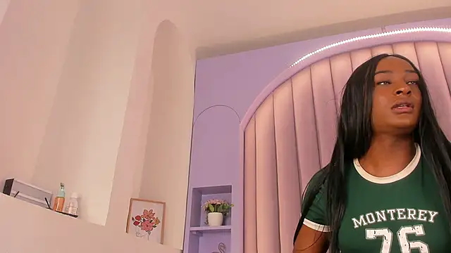 nahomi campbell online show from February 2025 07:35:01 PM