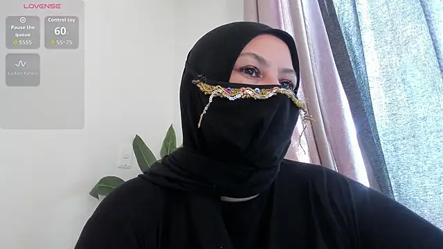 Snapshot of Amina_hafsa chatting on May 2026 05:52:02 PM Amina hafsa online show from May 2026 05:52:02 PM