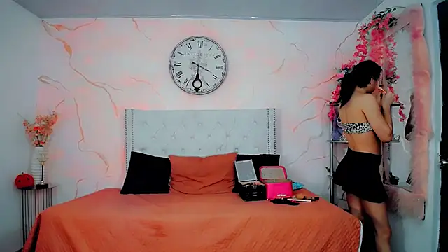 maria camilacms online show from December 2025 04:24:02 PM