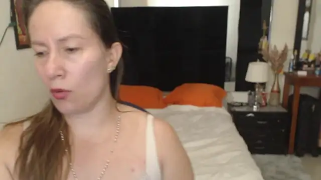 CATRINA-83 online show from November 2025 05:25:01 PM