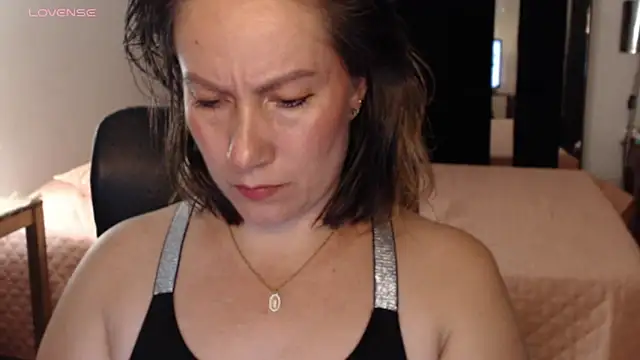 Snapshot of CATRINA-83 chatting on May 2026 12:30:02 AM CATRINA-83 online show from May 2026 12:30:02 AM