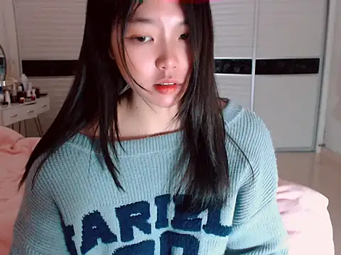 Snapshot of -Lucky_Girl chatting on February 2025 11:33:02 AM -Lucky Girl online show from February 2025 11:33:02 AM