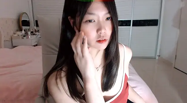 Snapshot of -Lucky_Girl chatting on March 2025 10:54:02 AM -Lucky Girl online show from March 2025 10:54:02 AM