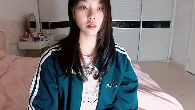 -Lucky Girl online show from April 2026 12:33:01 PM