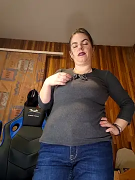 Jassiundich2 online show from April 2026 08:39:01 PM