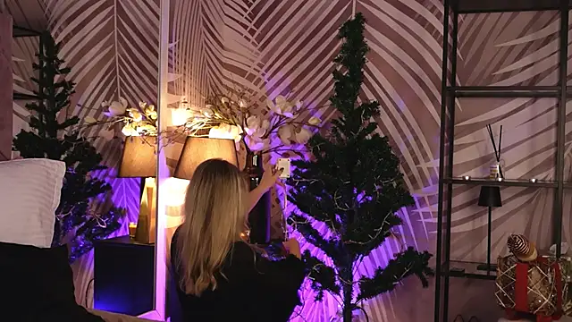 KatyaBelle online show from December 2025 08:50:02 PM