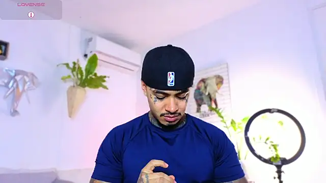 JordanSmiith  online show from December 2025 08:35:01 PM