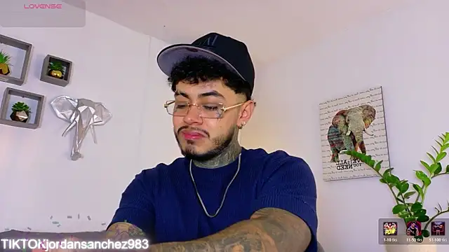 JordanSmiith  online show from February 2026 09:07:01 PM