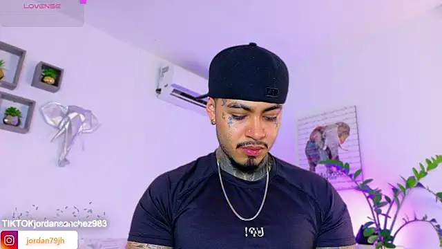 JordanSmiith  online show from March 2026 09:14:02 PM