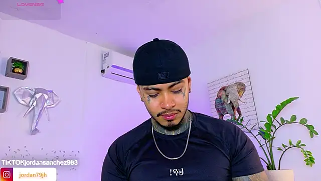 Snapshot of JordanSmiith_ chatting on April 2026 08:09:02 PM JordanSmiith online show from April 2026 08:09:02 PM