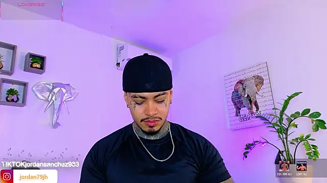 Snapshot of JordanSmiith_ chatting on April 2026 08:29:02 PM JordanSmiith online show from April 2026 08:29:02 PM