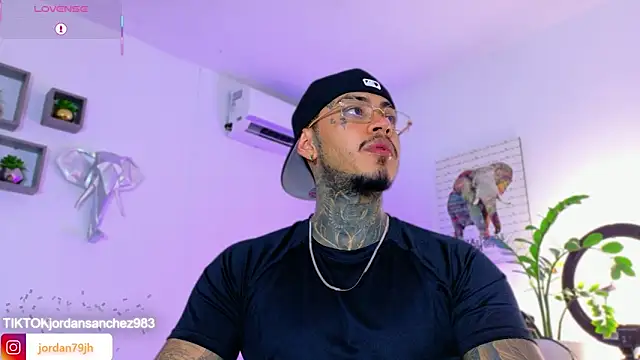 Snapshot of JordanSmiith_ chatting on May 2026 08:58:02 PM JordanSmiith online show from May 2026 08:58:02 PM
