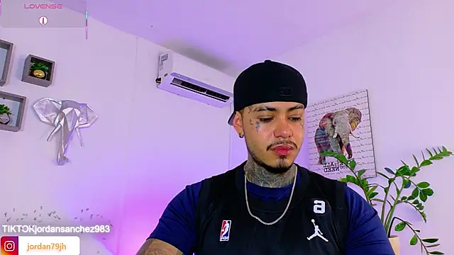 Snapshot of JordanSmiith_ chatting on May 2026 08:59:02 PM JordanSmiith online show from May 2026 08:59:02 PM