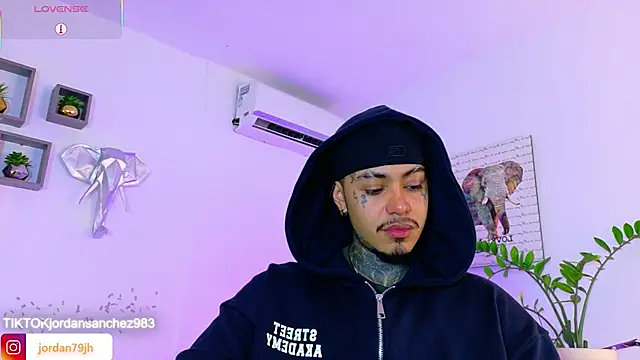 Snapshot of JordanSmiith_ chatting on May 2026 08:39:02 PM JordanSmiith online show from May 2026 08:39:02 PM