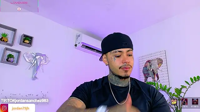 Snapshot of JordanSmiith_ chatting on May 2026 02:35:02 PM JordanSmiith online show from May 2026 02:35:02 PM