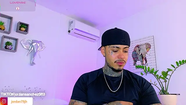 Snapshot of JordanSmiith_ chatting on May 2026 06:20:01 PM JordanSmiith online show from May 2026 06:20:01 PM