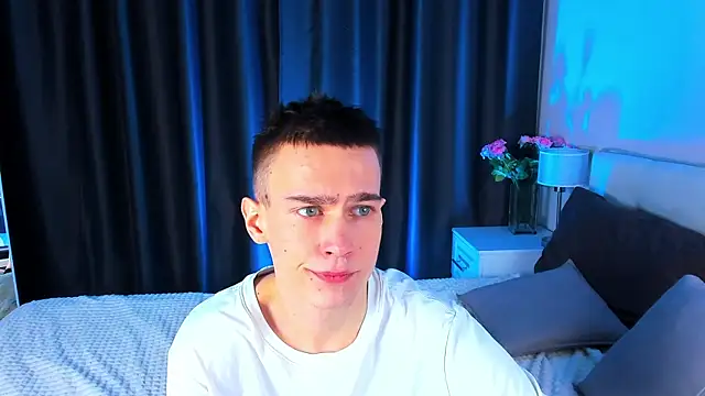 Snapshot of Kevin_Kesi chatting on February 2025 03:36:02 PM Kevin Kesi online show from February 2025 03:36:02 PM