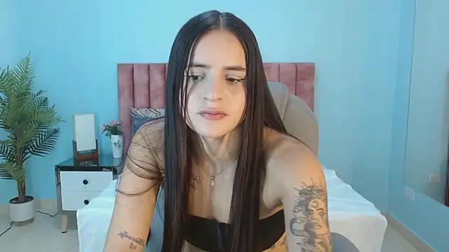 Snapshot of heidy_hoiss chatting on April 2026 08:03:01 PM heidy hoiss online show from April 2026 08:03:01 PM