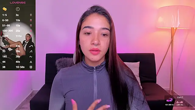 Snapshot of Antonella_Grayy chatting on July 2026 03:27:02 PM Antonella Grayy online show from July 2026 03:27:02 PM