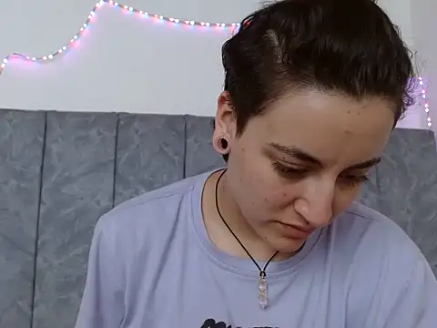 linda 33 online show from September 2025 04:51:01 PM