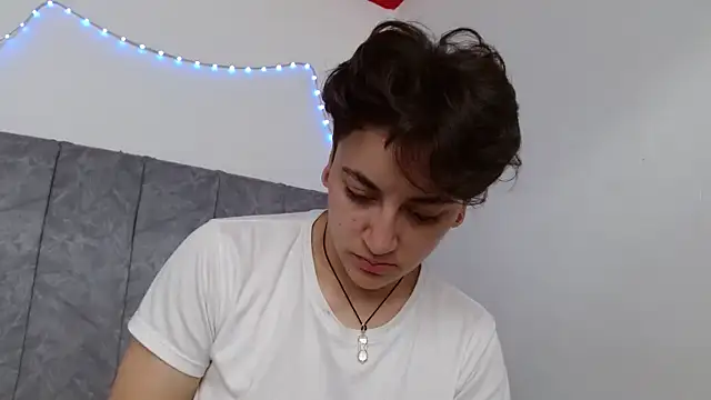 linda 33 online show from September 2025 03:24:01 PM