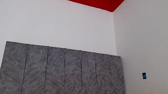 linda 33 online show from November 2025 03:00:01 PM