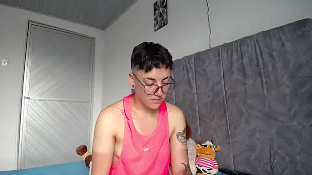 linda 33 online show from April 2026 07:39:02 PM