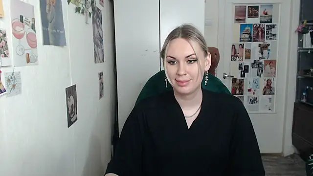 CapriScorpion online show from February 2025 03:31:02 PM