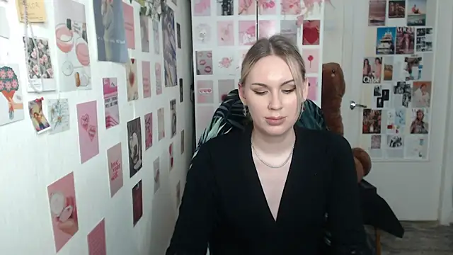 CapriScorpion online show from February 2025 05:25:02 PM