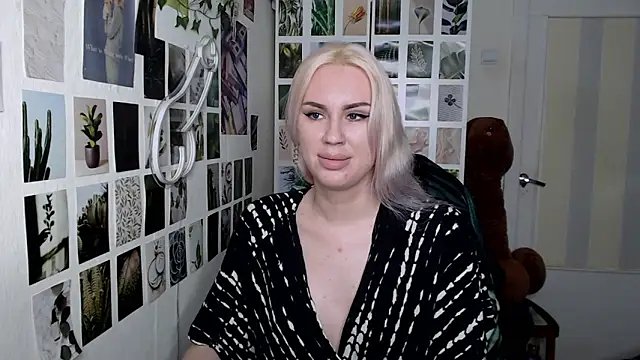 CapriScorpion online show from November 2025 12:49:02 PM