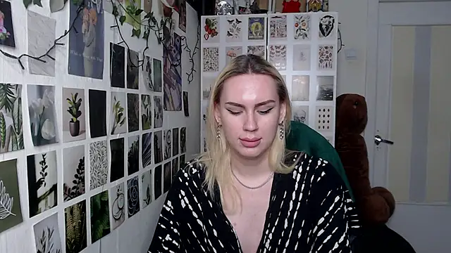 Snapshot of CapriScorpion chatting on February 2026 01:50:02 PM CapriScorpion online show from February 2026 01:50:02 PM