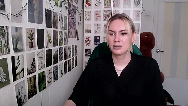 Snapshot of CapriScorpion chatting on February 2026 11:35:02 AM CapriScorpion online show from February 2026 11:35:02 AM