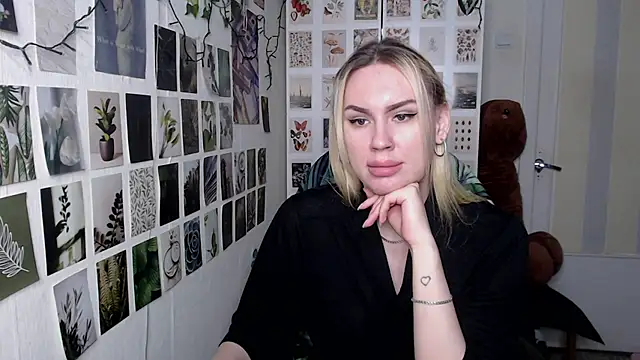 Snapshot of CapriScorpion chatting on February 2026 02:13:01 PM CapriScorpion online show from February 2026 02:13:01 PM