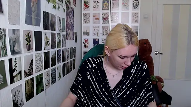 CapriScorpion online show from April 2026 10:53:01 AM