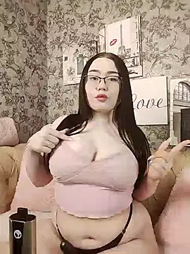 Tina Walker online show from December 2024 02:00:02 PM