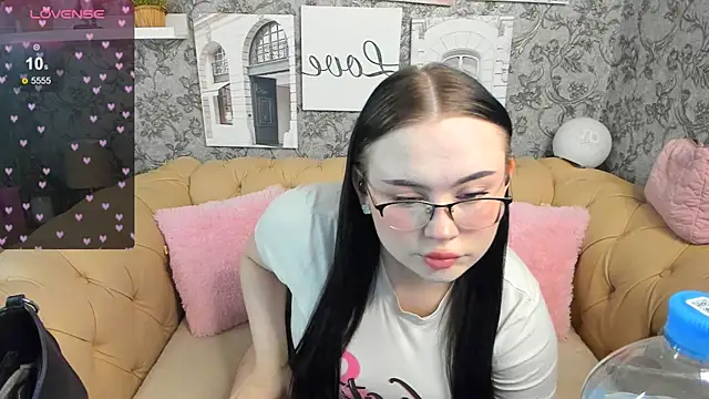 Tina Walker online show from January 2025 12:55:01 PM