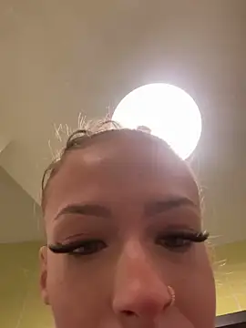 Snapshot of Leyladieistso47 chatting on January 2025 11:03:02 PM Leyladieistso47 online show from January 2025 11:03:02 PM